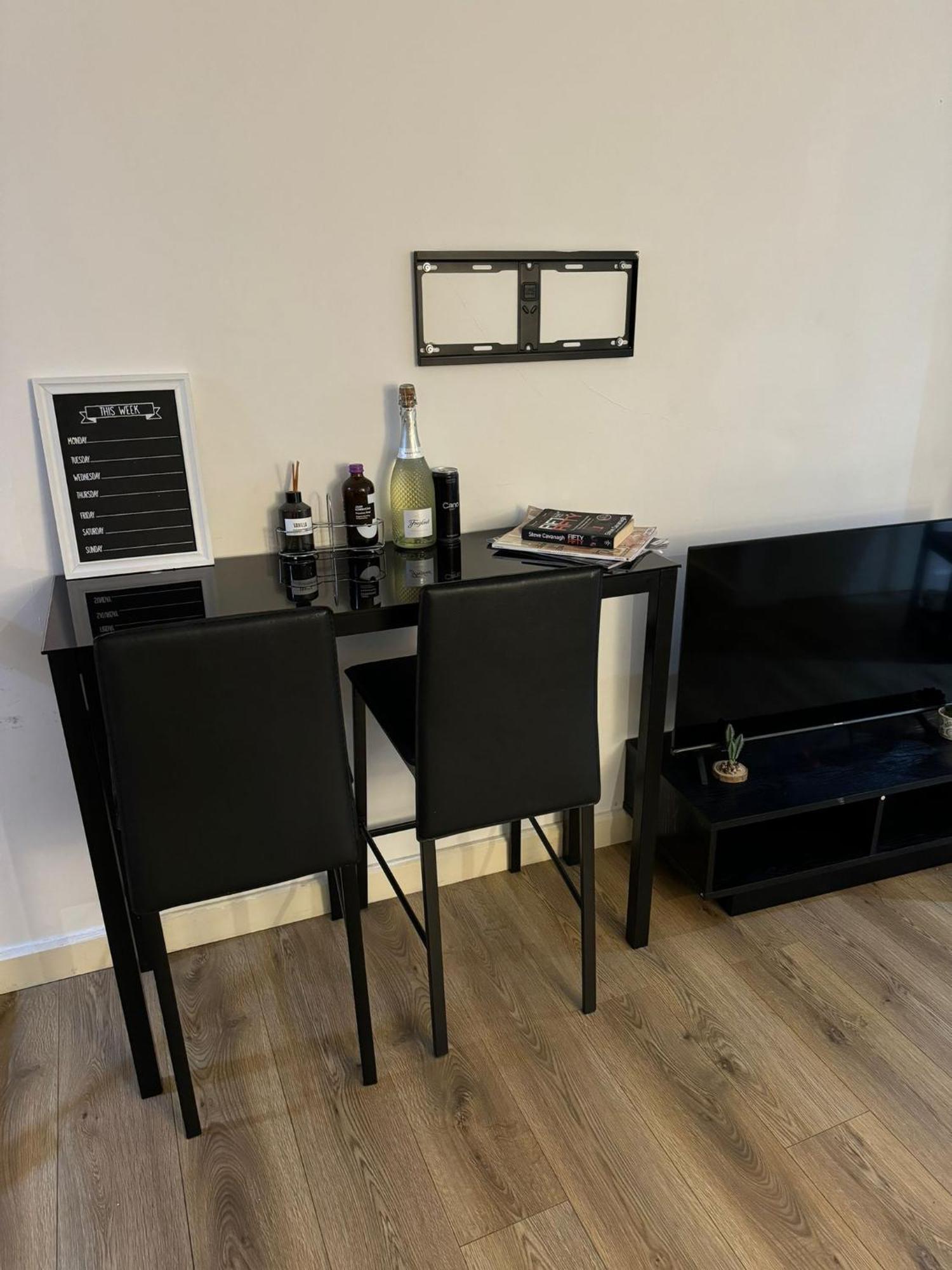 Cozy Two Bedroom Apartment Sleeps 6 Near Camden Market Hw10 Londýn Exteriér fotografie