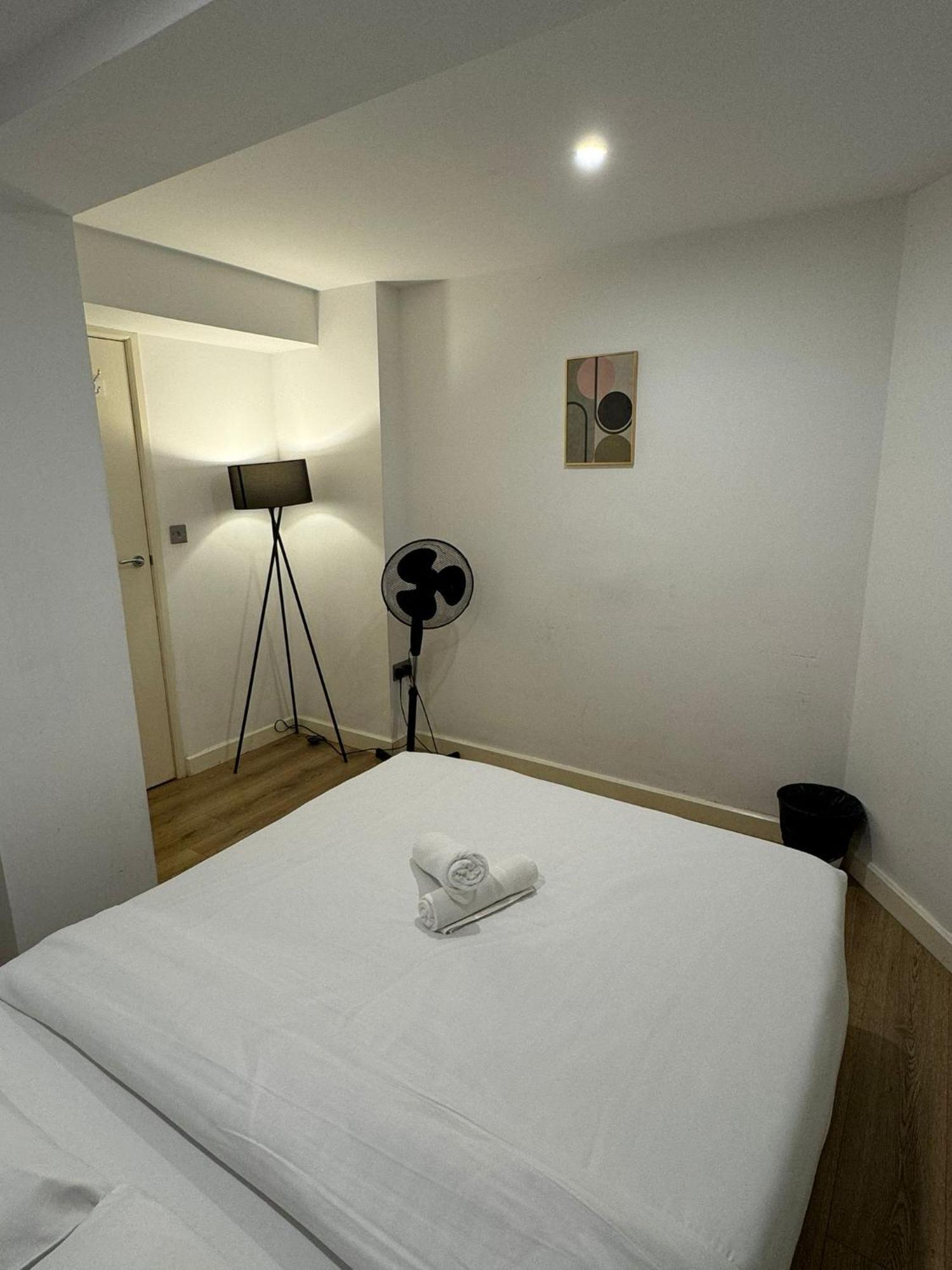 Cozy Two Bedroom Apartment Sleeps 6 Near Camden Market Hw10 Londýn Exteriér fotografie