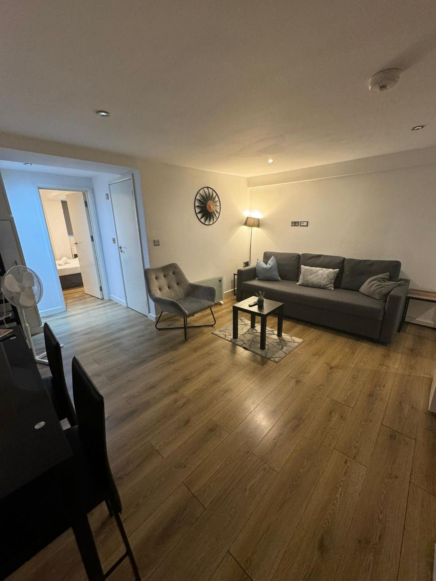 Cozy Two Bedroom Apartment Sleeps 6 Near Camden Market Hw10 Londýn Exteriér fotografie