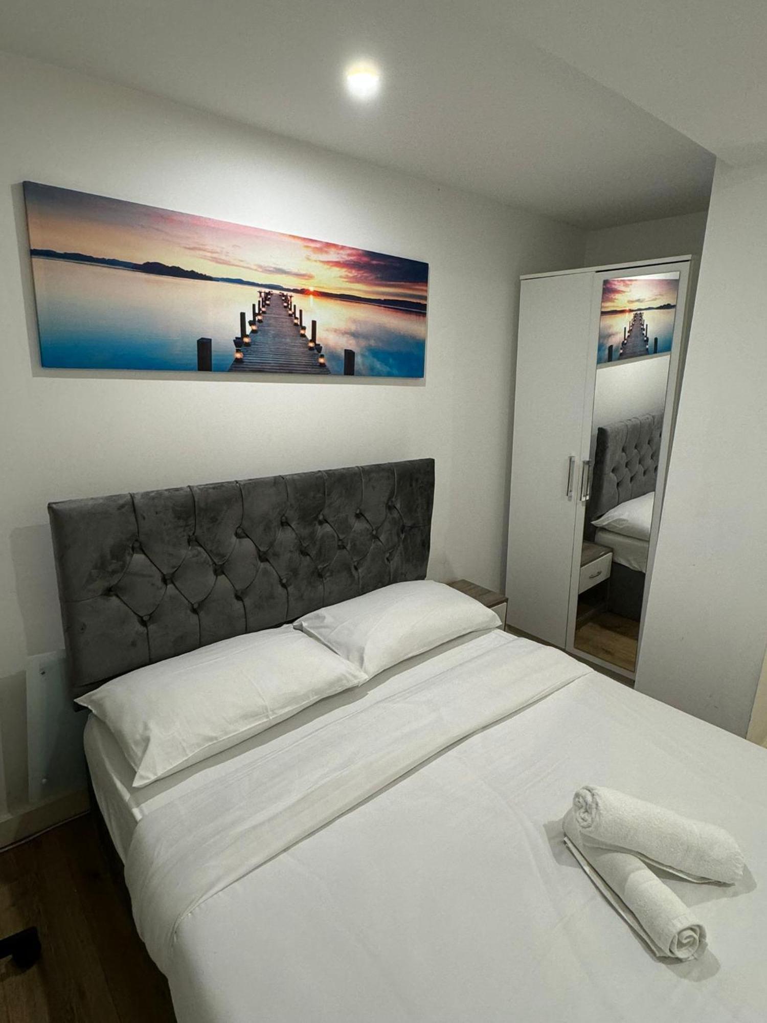 Cozy Two Bedroom Apartment Sleeps 6 Near Camden Market Hw10 Londýn Exteriér fotografie